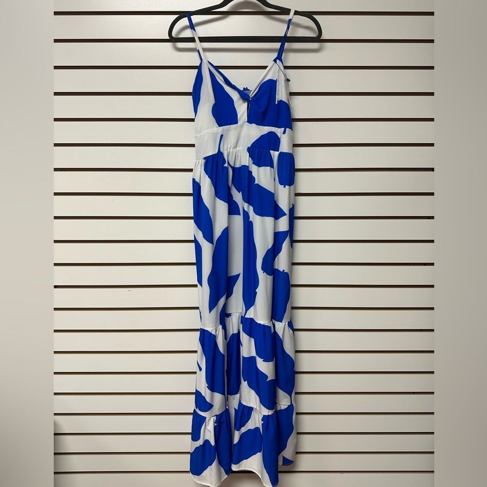 NWT Women’s White/Blue Print Maxi Dress -Size One Size (Small/Medium) - Picture 2 of 8